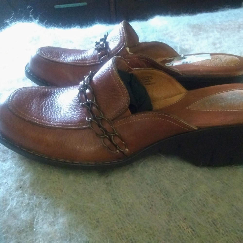 Clarks Artisan  brown slip on shoes